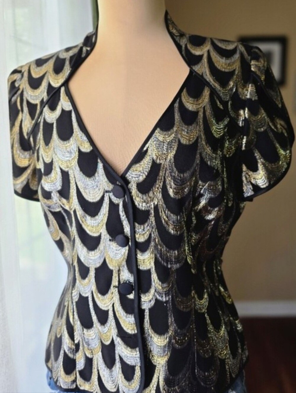 Art Deco Metallic Silk Evening Jacket Gold Black Scallop Blazer Short Sleeve 10